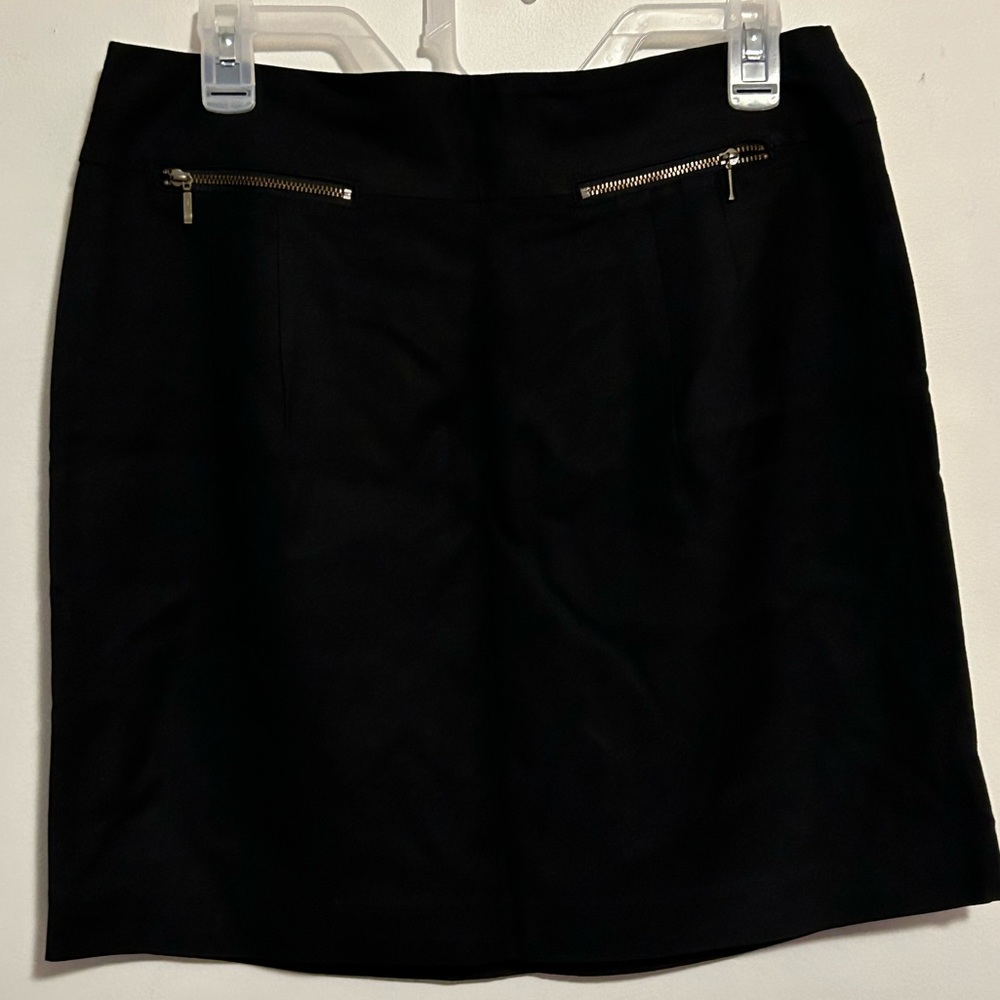 LOFT Black Mini Skirt Women’s Size 6 NWT